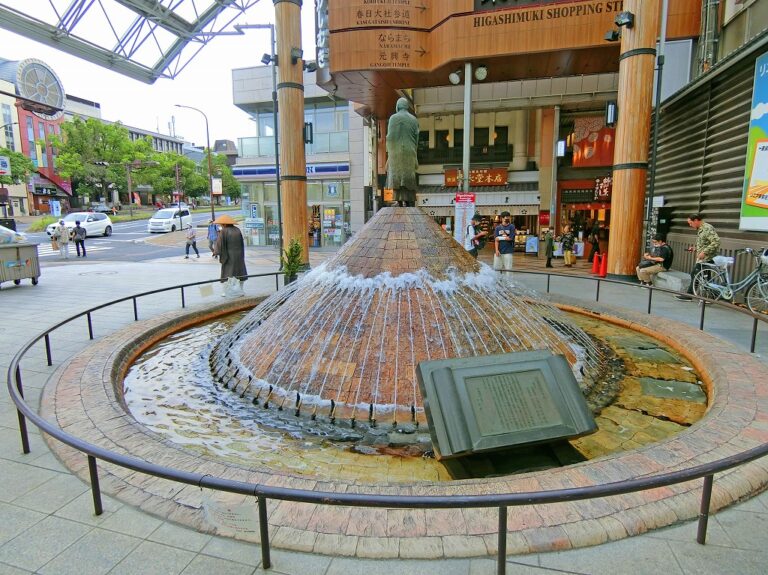 行基菩薩の噴水(近鉄奈良駅) | 旅人のブログ